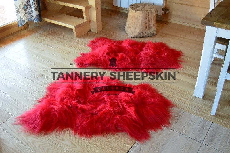 Dywanik Skóra Owcza Czerwony Island 90-110 cm Długi Włos Naturalna
