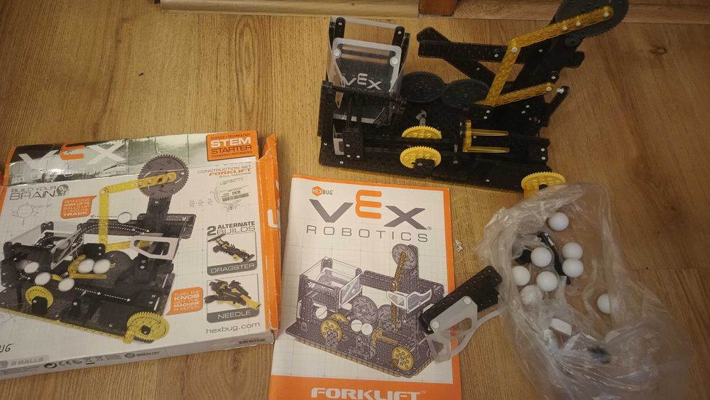 Klocki STEM - maszyna do rzucania kulek