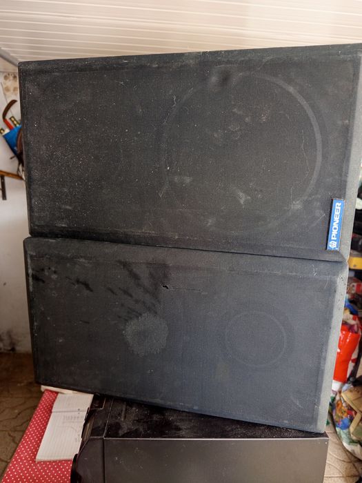 2 pares de colunas Pioneer e minfu c/amplificação