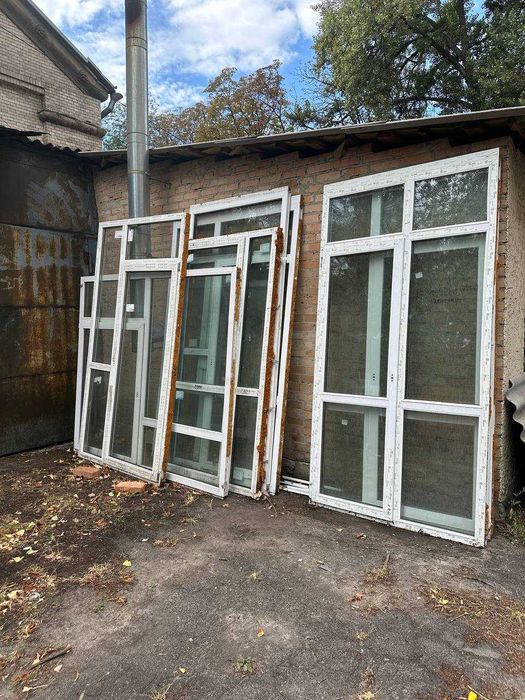 Склад з дверима Двері металопластикові перегородки БУ м. Шулявська