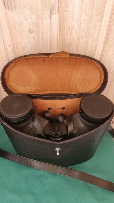 Японський ширококутний бінокль Swift Saratoga 8x40