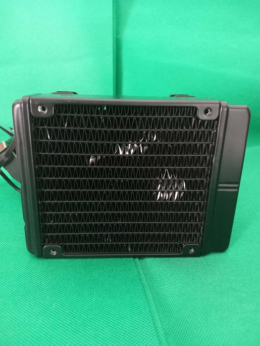 Watercooler - Corsair 120mm silencioso 100% Funcional