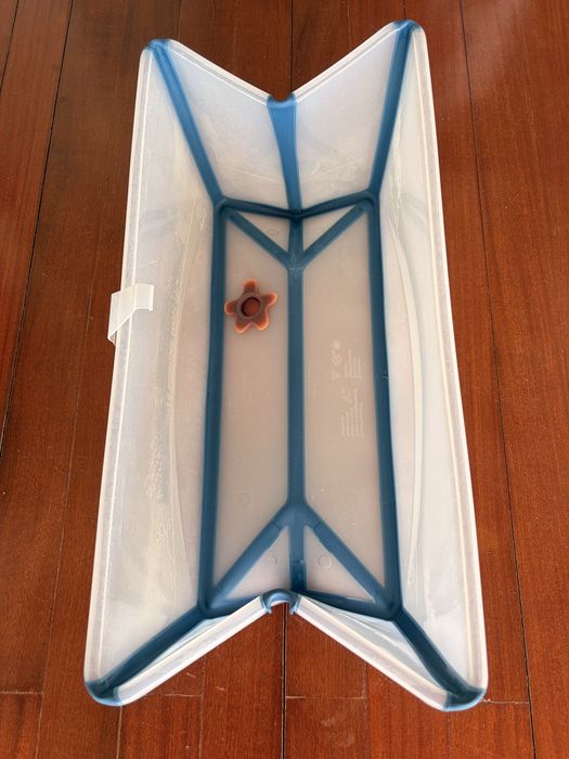 [RESERVADO] Banheira de bebé Stokke Flexi Bath + Suporte