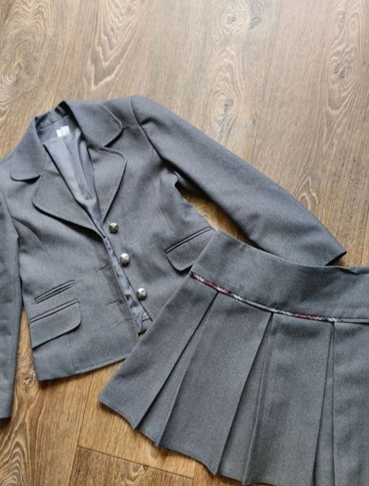 Шкільна форма 122-128, вещи 1-2 класс спідниця та жакет