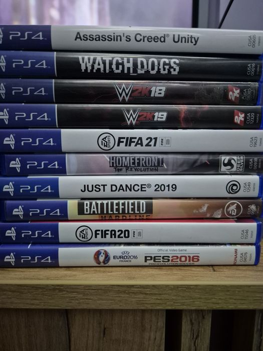 Ps4 + 3 gry -  dobry stan