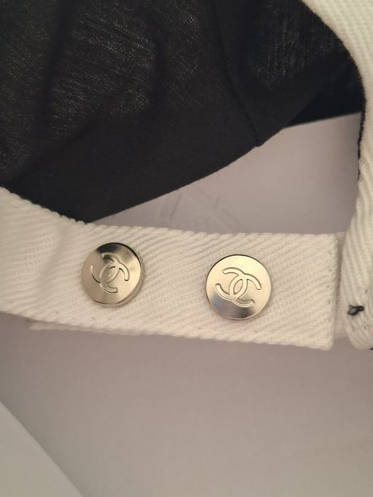 Czapka z daszkiem Chanel