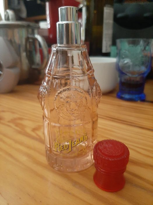 Frasco de Perfume (vazio) Versace Red Jeans