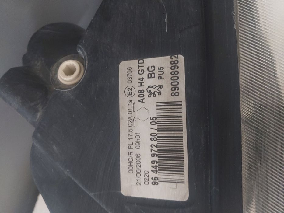 Фара Peugeot 1007 (2005-2009) ліва 9644997280 Пежо 1007 2006рік