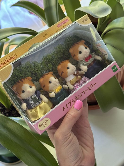 Набір Sylvanian Families Maple cat family Сімʼя рудих кленових котів
