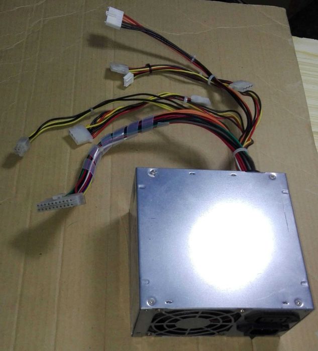 iLook 400W Power Supply Units64750637366659122