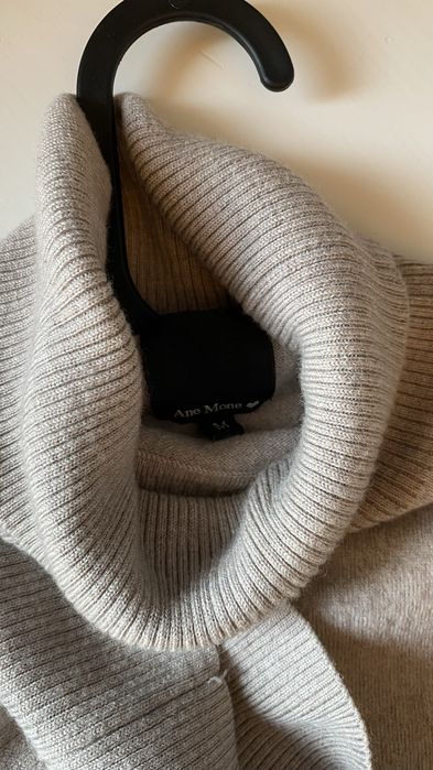 Sweter wełniany z golfem 100% merino wool