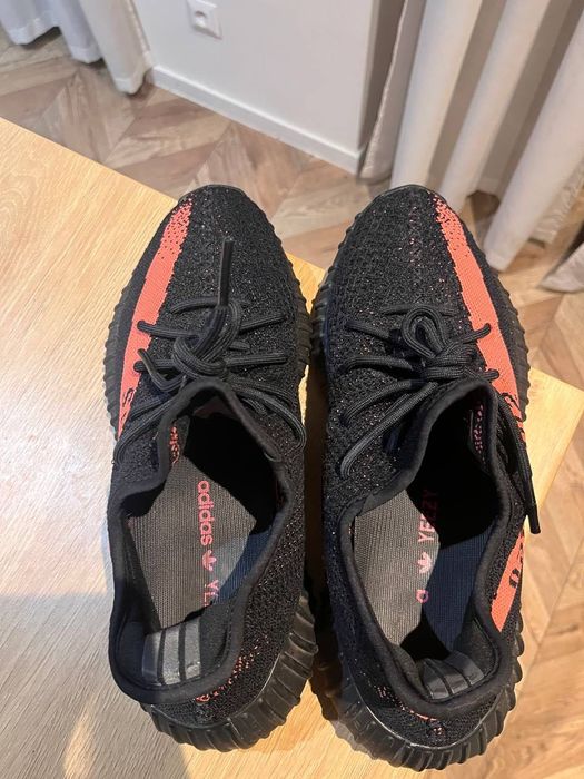 adidas Yeezy boost 350 v2 core black red 44.