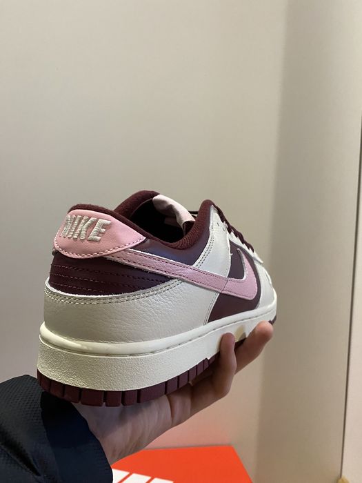 Nike Dunk Low Retro PRM Valentine’s Day (2023)