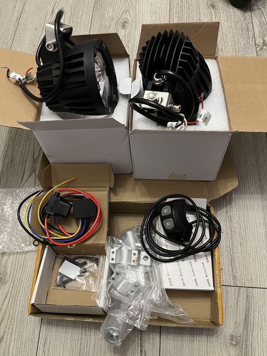 Комплект додаткових LED фар на BMW R1200GS Adv, R1250GS Adv