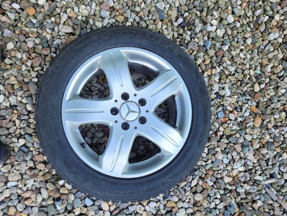 Sprzedam kpl 4szt opon Mercedes 17" 225/55/17