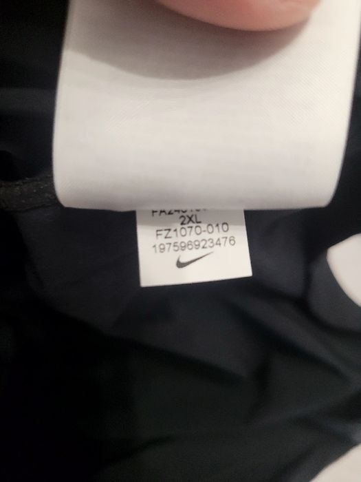 Ветровка NIKE Unlimited SWOOSH нова original
