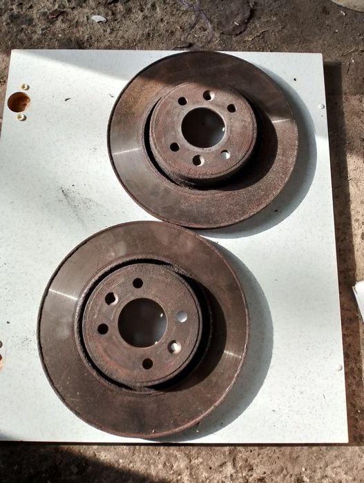 Гальмівні диски передні Renault Scenik 2