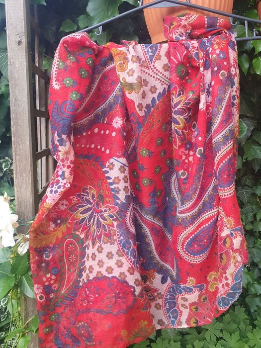 Szal-komin, narzutka