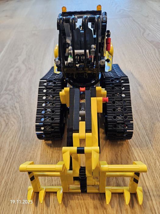 42094 Tracked Loader LEGO technic