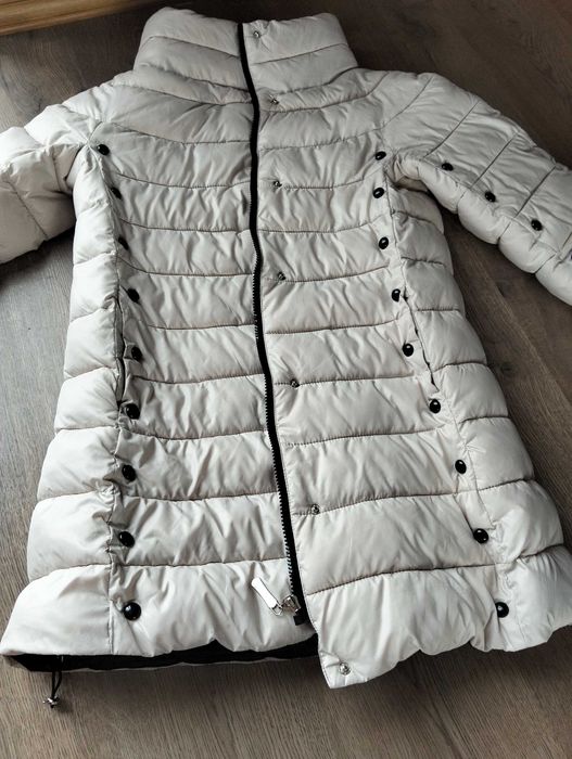 Зимова куртка розмір М