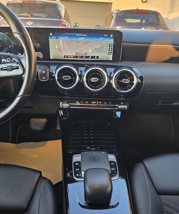 Mercedes-Benz A 180 d Style Plus Automático