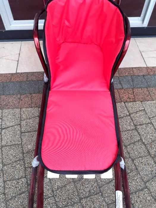 Sanki metalowe z oparciem