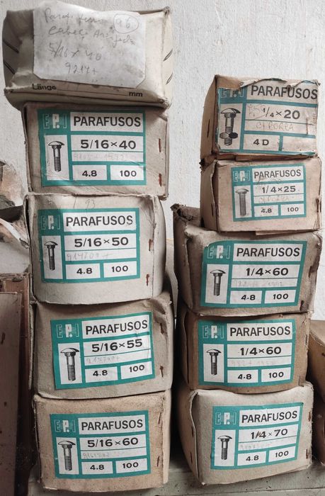 Lote de Parafusos_Stock Off