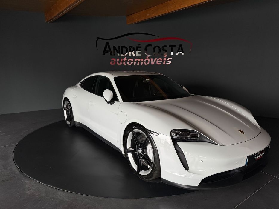 Porsche Taycan 4S