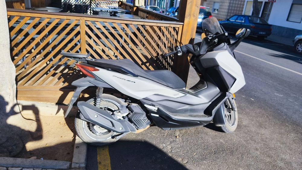 Honda forza 125 de 2023