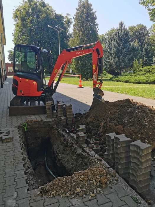 Prace ziemne Mecalac minikoparka glebogryzarka