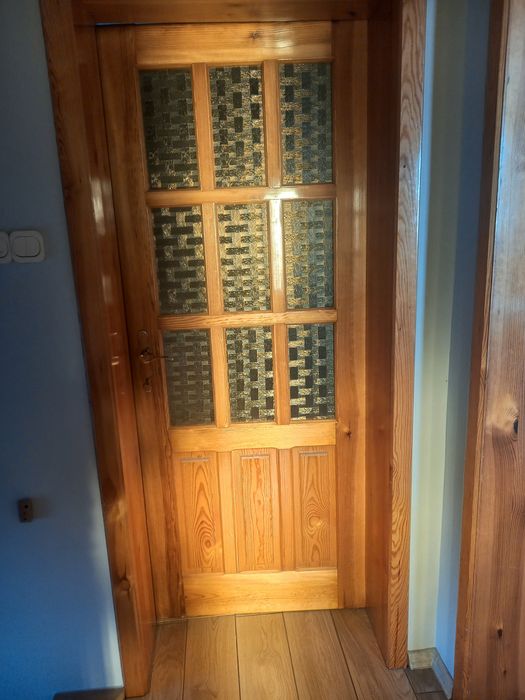 Drzwi wewnętrzne drewniane wraz z ościeżnicą 80, 60, 70