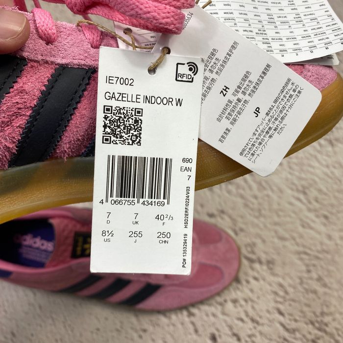 40.5 ie7002 Оригінал нові жіночі кеди adidas gazelle indoor pink