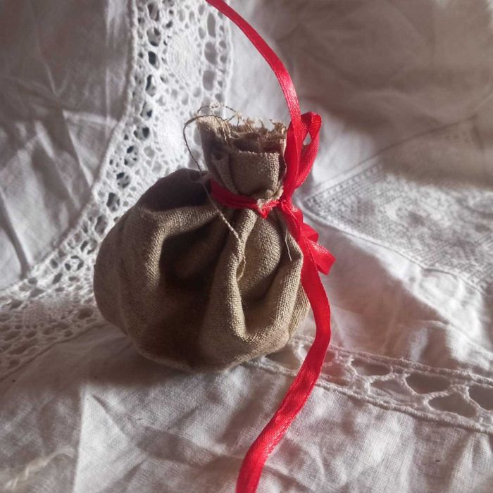 Talizman na miłosć woreczek z ziołami