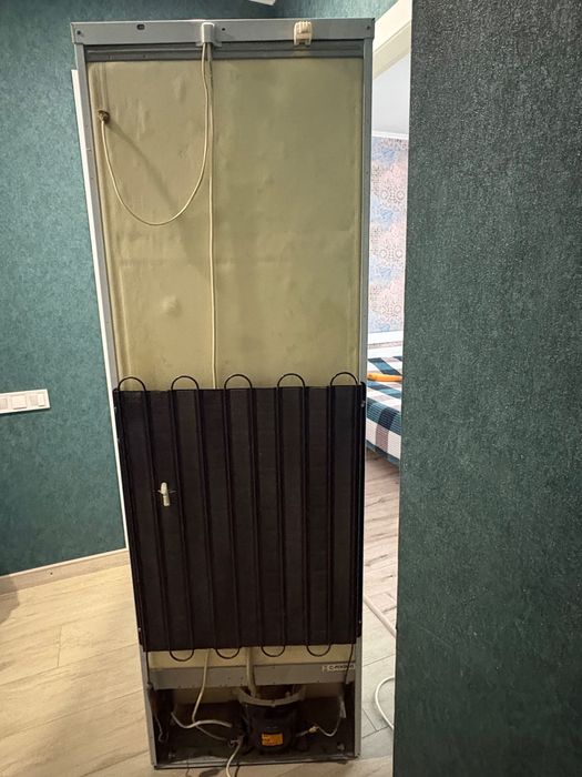 Холодильник indesit