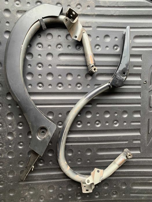 Петли крышки багажника и пружина Mercedes W211