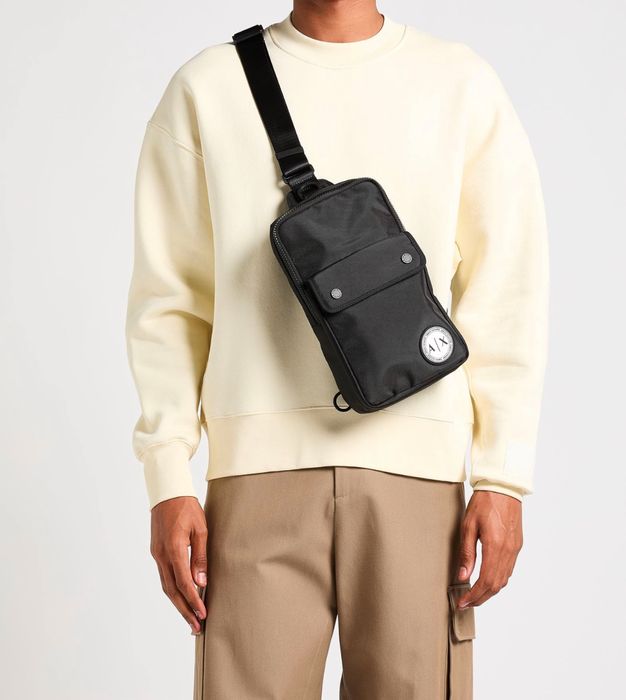 Рюкзак через плече Armani Exchange