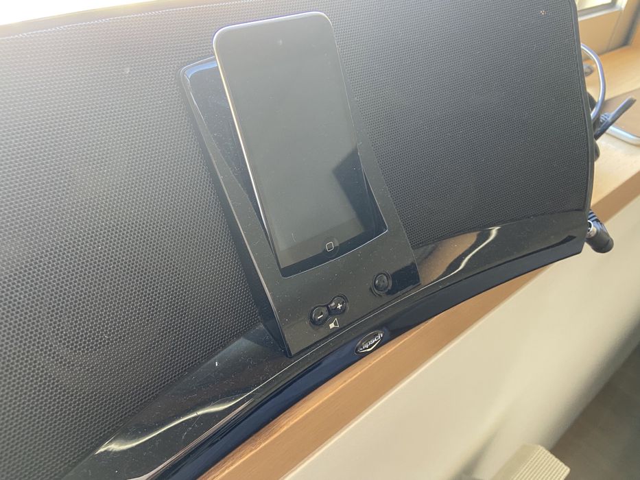 Klipsch Speaker + Apple iPod64284463602434120