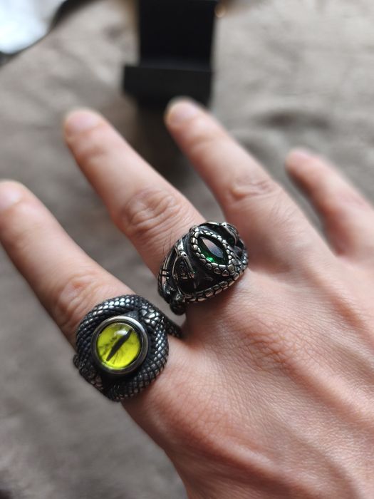 Anel em aço inoxidável Snake Eyes Novo