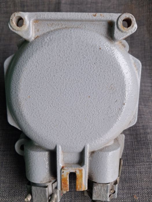 Кнопковий пост керування типу ПВК.