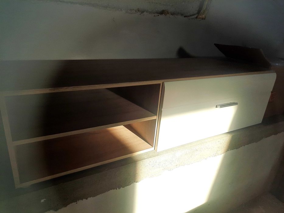Szafka biala pod tv