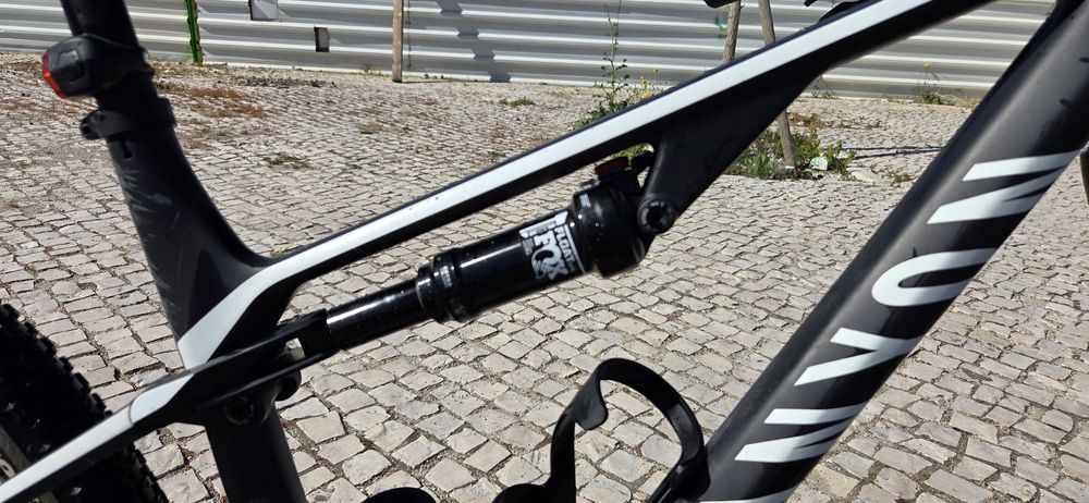 Canyon Lux CF 6.0 2021