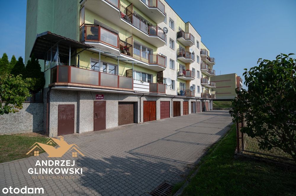 Mieszkanie Z Garażem W Bryle Budynku