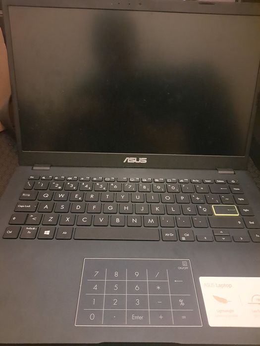 Laptop64586494736130124