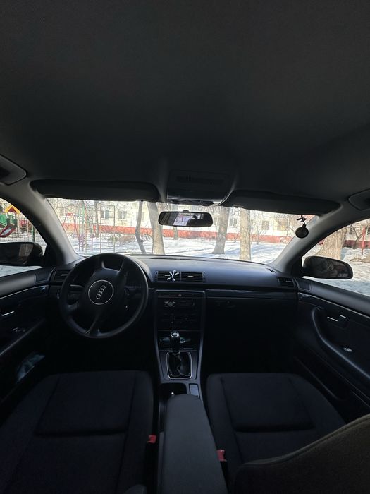 Авто Audi a4 2002