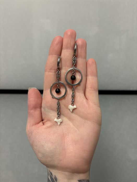 Kolczyki z kośćmi kota