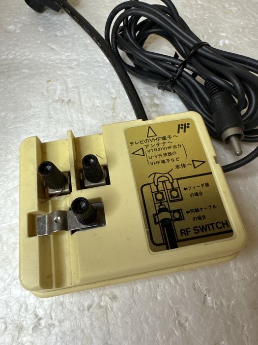 Kabel RF do Nintendo Famicom i Super Famicom - wersja japonska