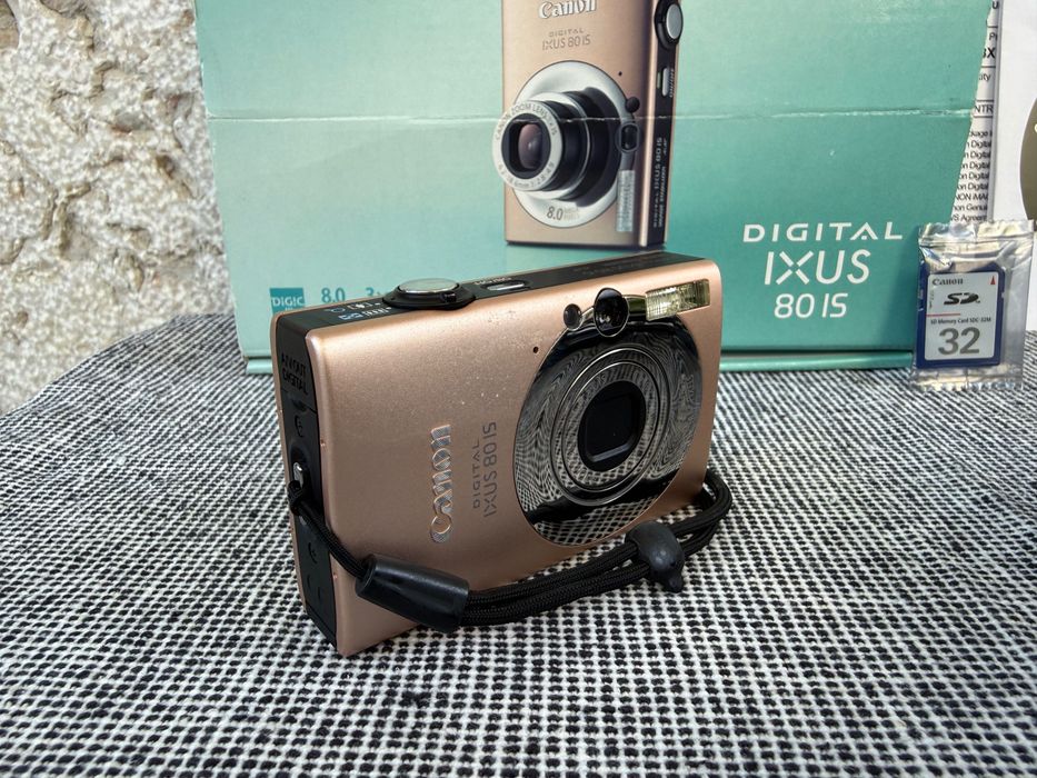 Câmara Fotográfica Canon Digital IXUS 80 IS – Caramelo / Tons Rosados – Conjunto Completo