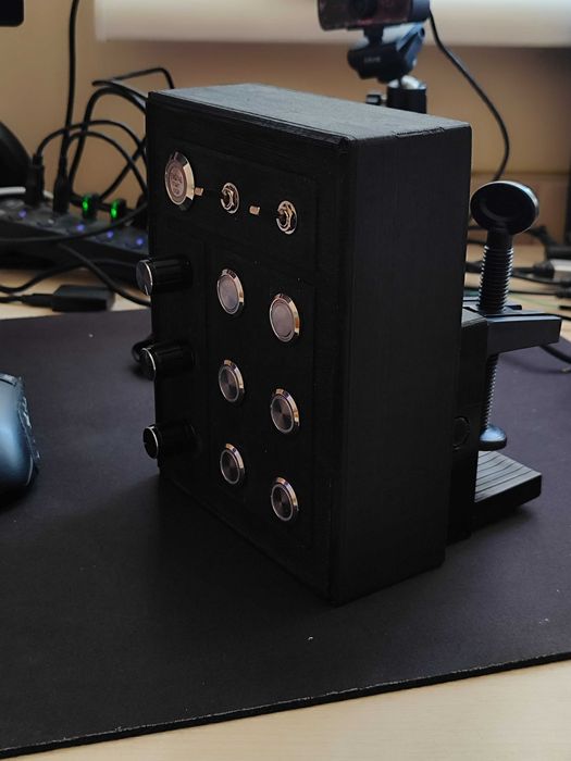 DIY Button Box для Сімрейсингу