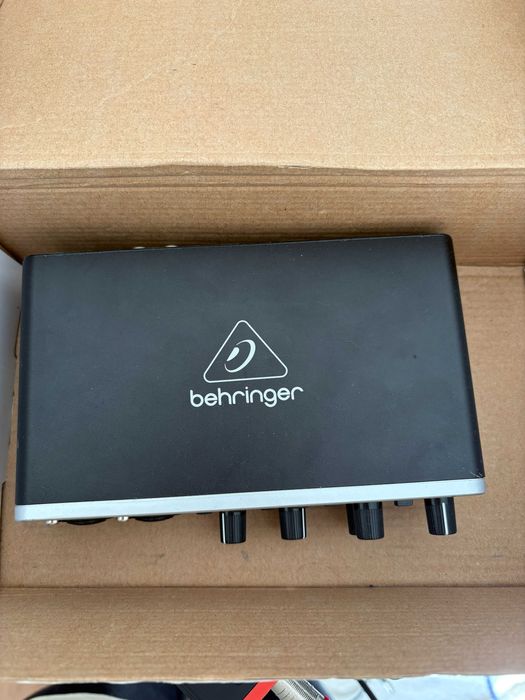 Interface Audio Behringer UMC204HD