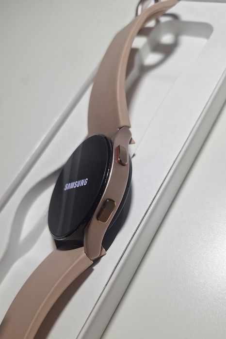 Samsung watch 4 40mm S/M